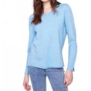 NEW CHARLIE B basic v-neck top in oxford chine